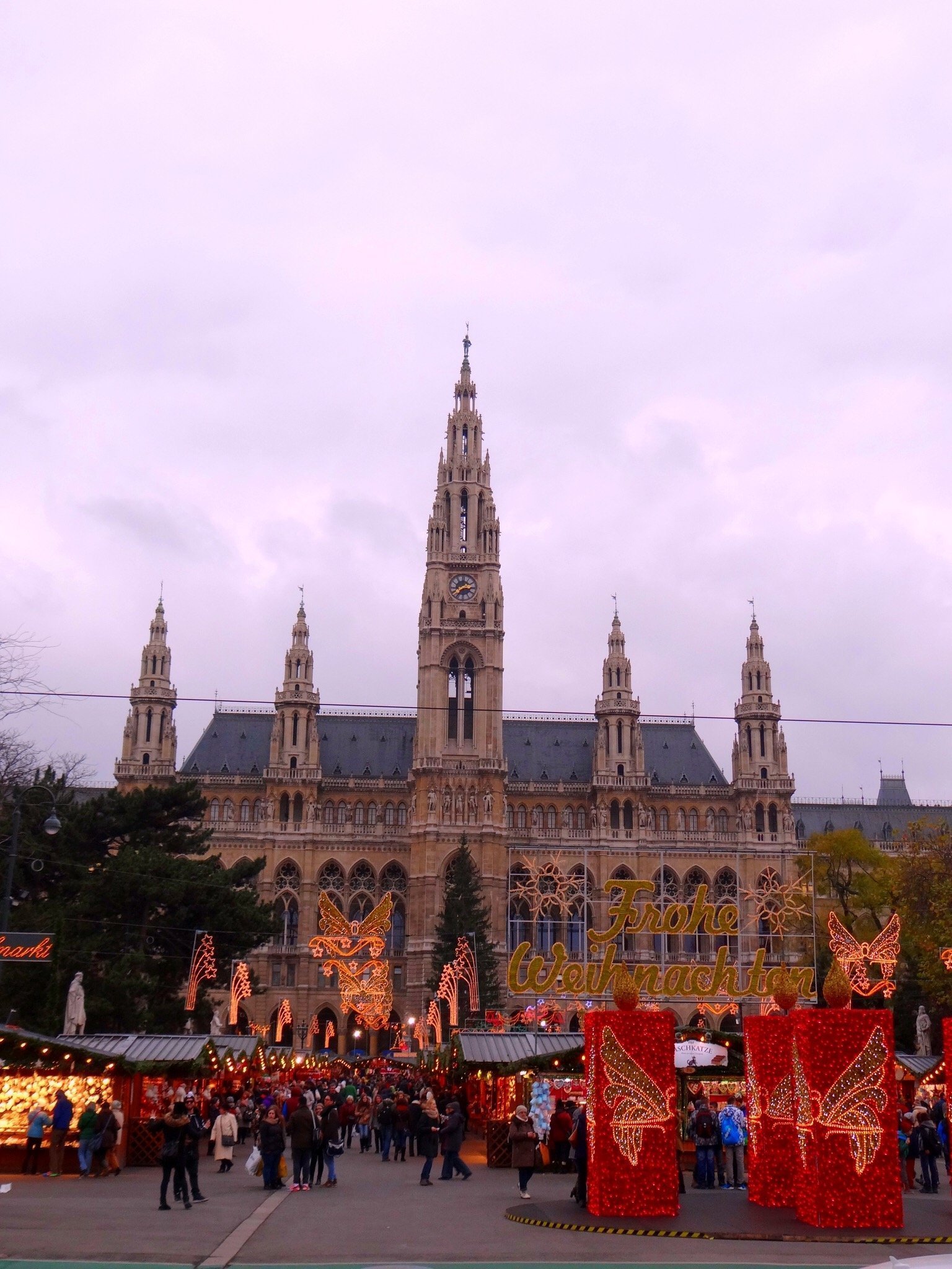 christmas markets deck those halls brand g vacations inexpensive christmas vacations